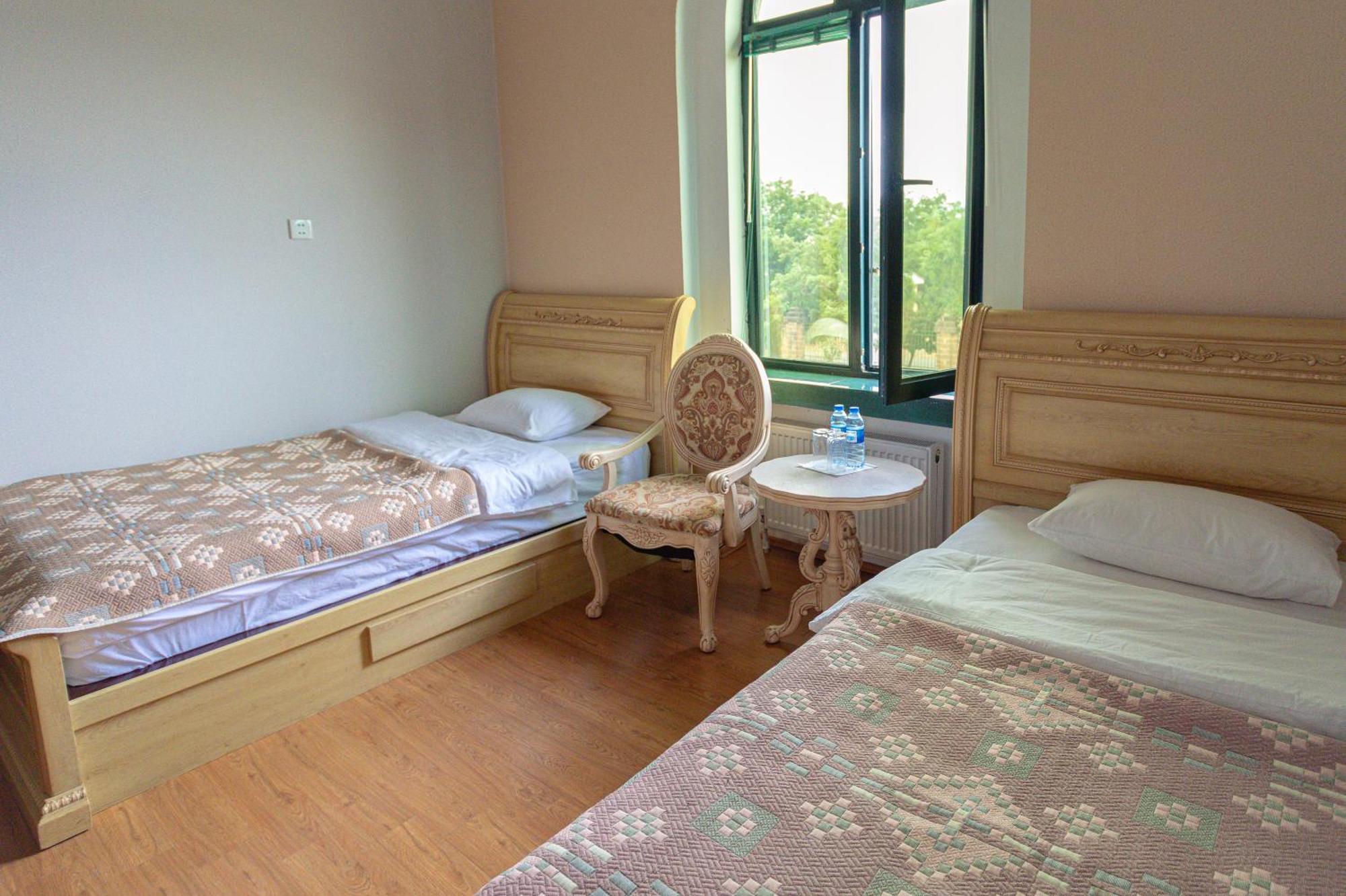 Chabiant Guesthouse Chateau Monolit Ikinci Yeniyol Zewnętrze zdjęcie