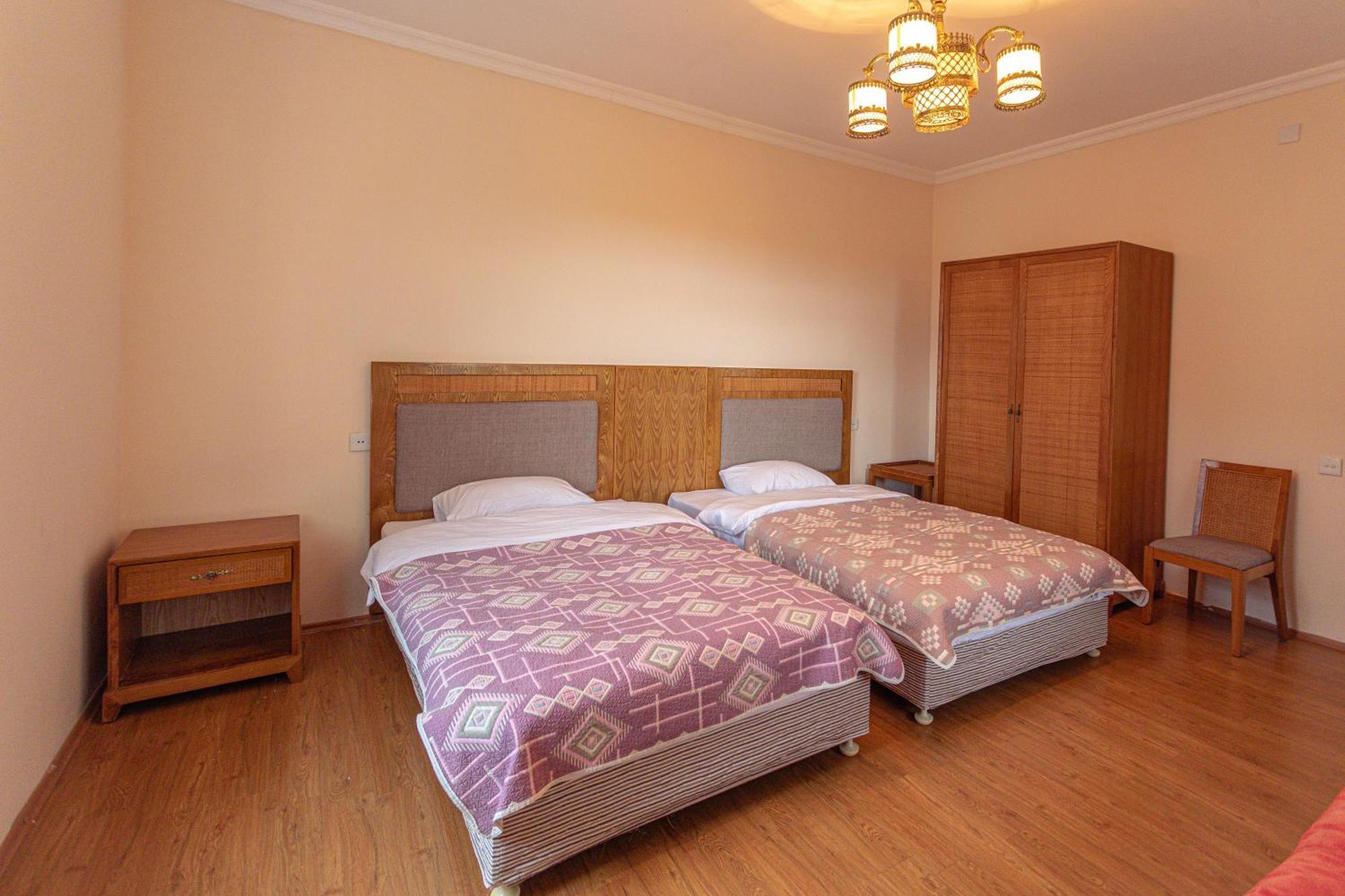 Chabiant Guesthouse Chateau Monolit Ikinci Yeniyol Zewnętrze zdjęcie