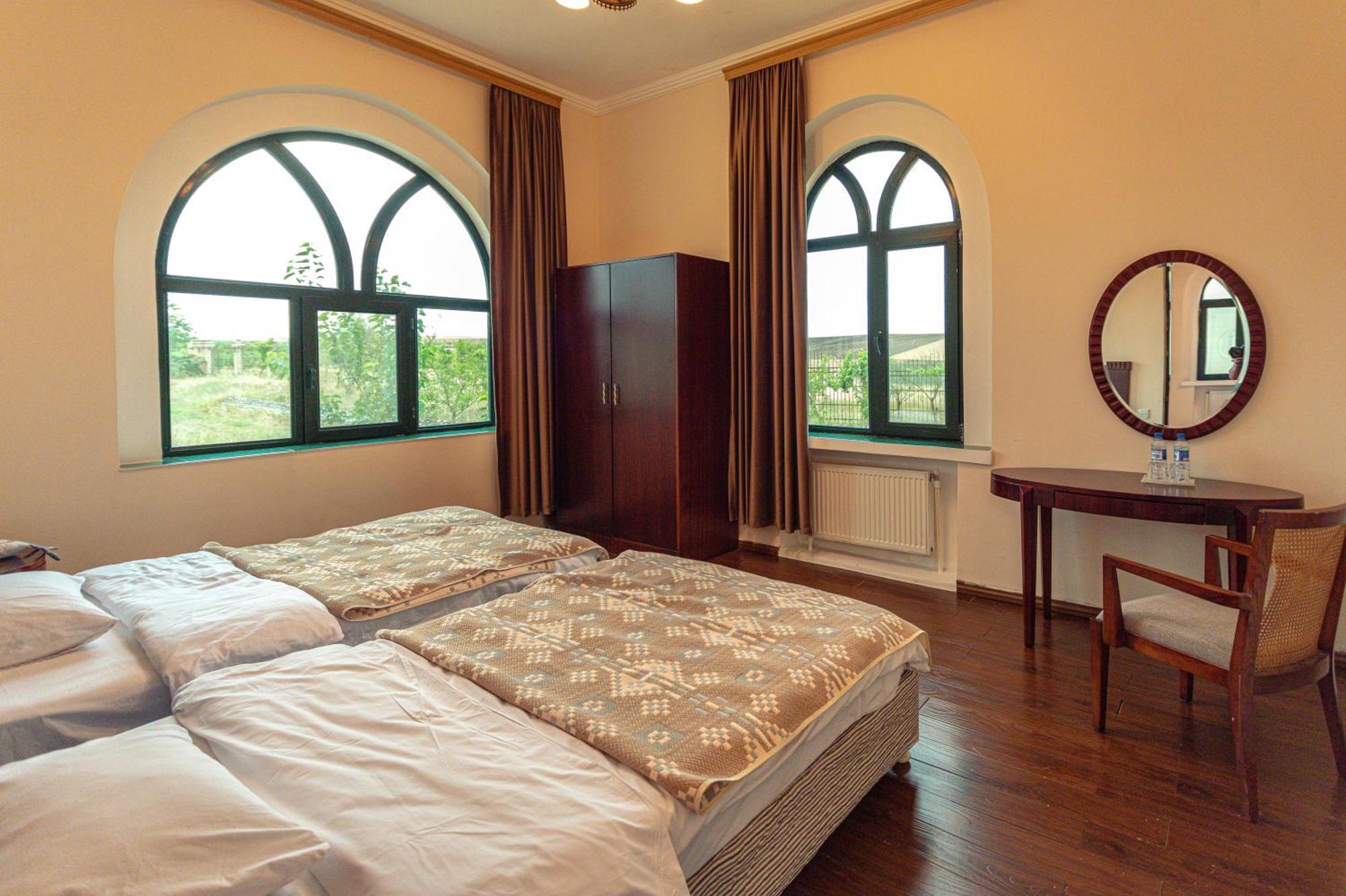 Chabiant Guesthouse Chateau Monolit Ikinci Yeniyol Zewnętrze zdjęcie